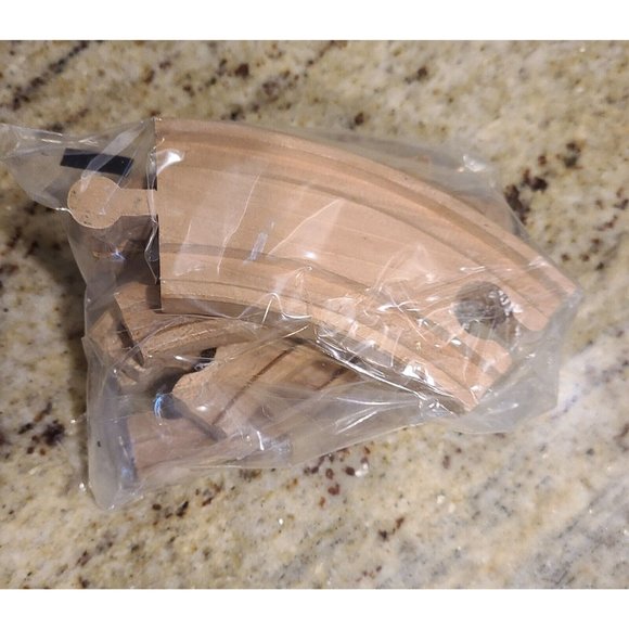 4 PIECE REVERSIBLE CURVE TRACK BRIO THOMAS COMPATIBLE WOODEN RAILWAY 4" Curve - Picture 5 of 5